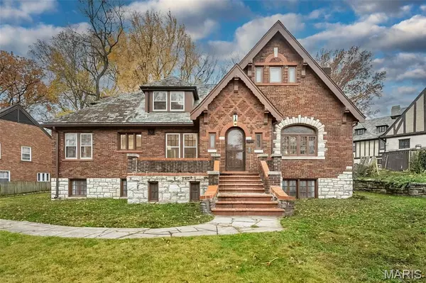 7280 South Roland Blvd, Pasadena Hills, MO 63121