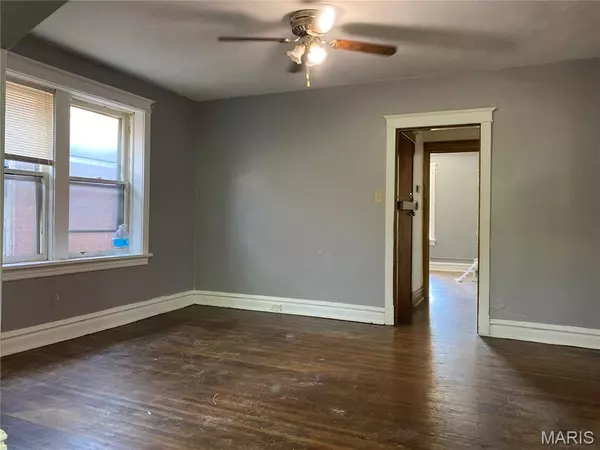 St Louis, MO 63115,3332 Aubert AVE