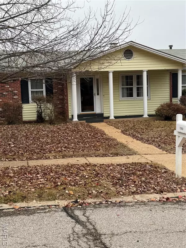 12853 Glenbernie LN, St Louis, MO 63146