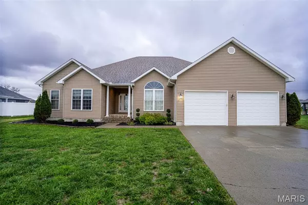 1117 Folgers ST, Marion, IL 62959