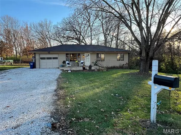 10 Doris AVE, Unincorporated, MO 63368