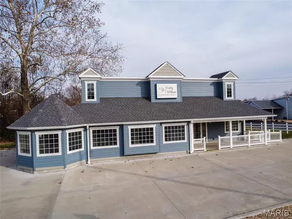 401 S Franklin ST, Cuba, MO 65453