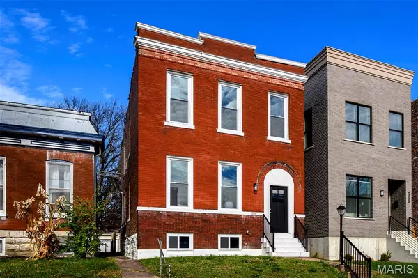 4211 Norfolk AVE, St Louis, MO 63110