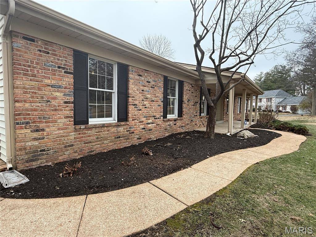 14112 Glen Cove DR, Chesterfield, MO 63017