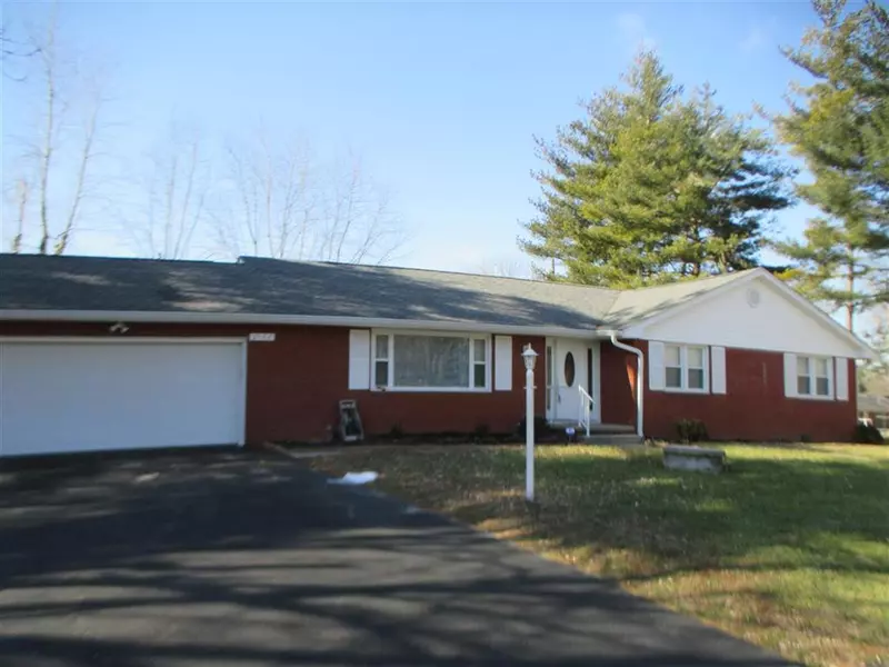 2107 Hillside Drive, Seymour, IN 47274