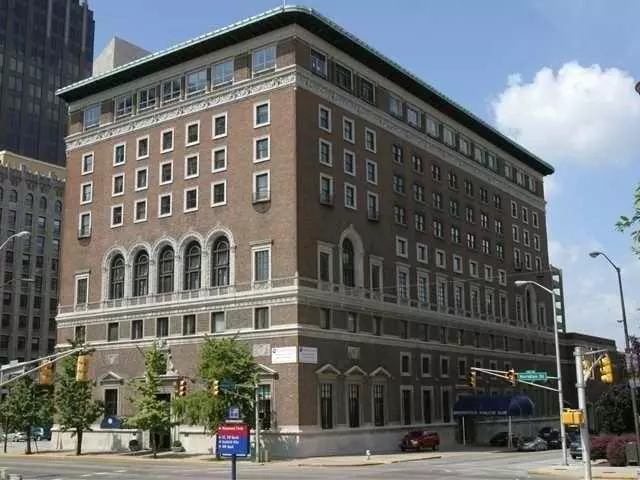 Indianapolis, IN 46204,350 N Meridian ST #607