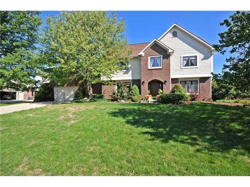 Brownsburg, IN 46112,6922 Windsong CT