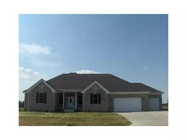 729 Tk WAY, Yorktown, IN 47396