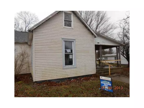 403 E Howard ST, Waveland, IN 47989