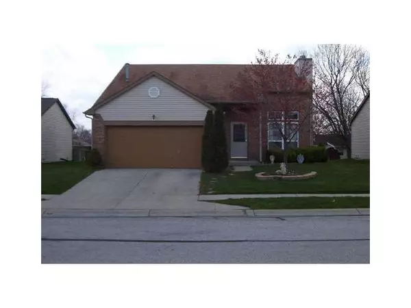 10225 E PARK STREAM DR, Indianapolis, IN 46229