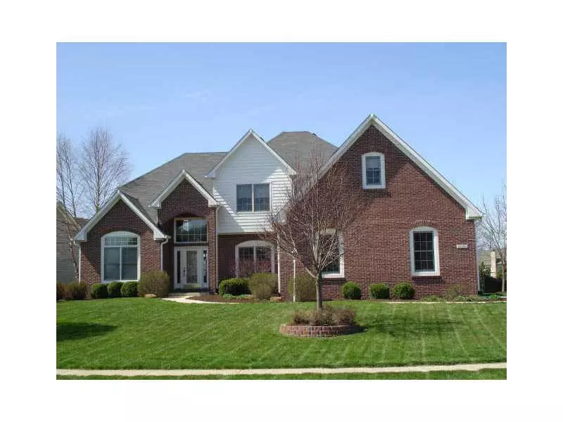 12000 PEBBLEPOINTE PASS, Carmel, IN 46033