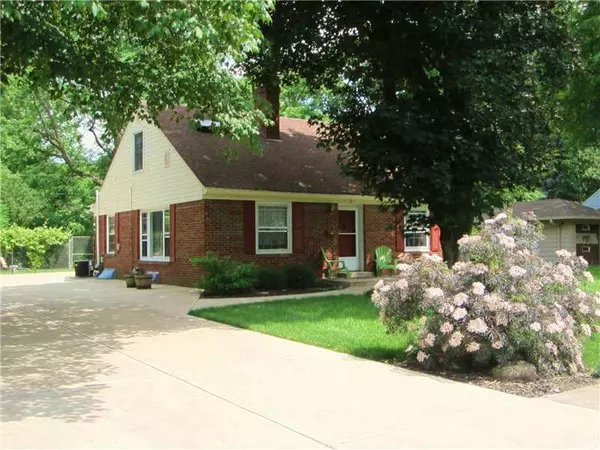 5877 CRESTVIEW, Indianapolis, IN 46220