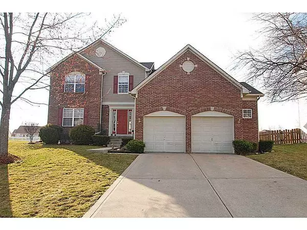 2323 SANDRINGHAM, Indianapolis, IN 46214