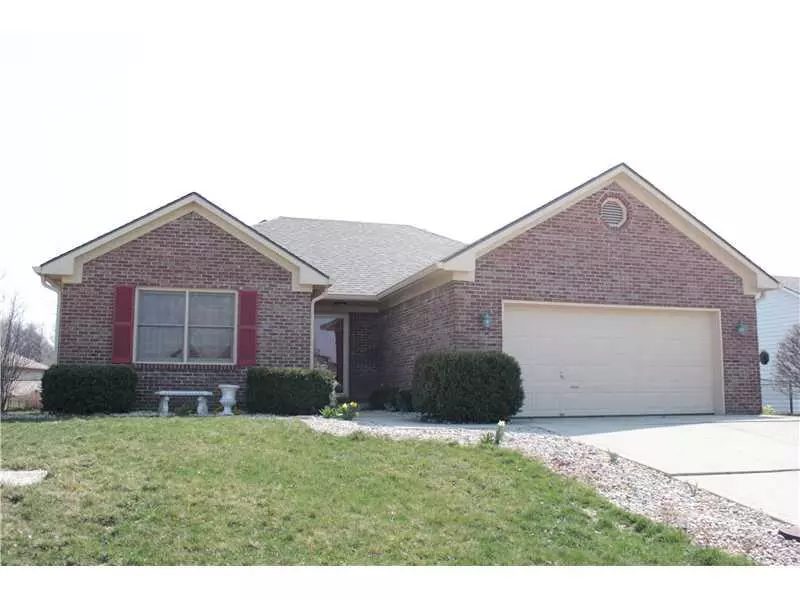 5649 CAVE SPRINGS CT, Indianapolis, IN 46237