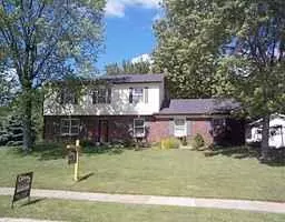 8 HENSEL CT, Carmel, IN 46033