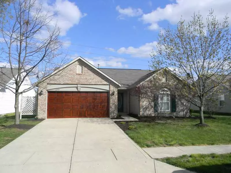 6759 LEXINGTON CIR, Zionsville, IN 46077