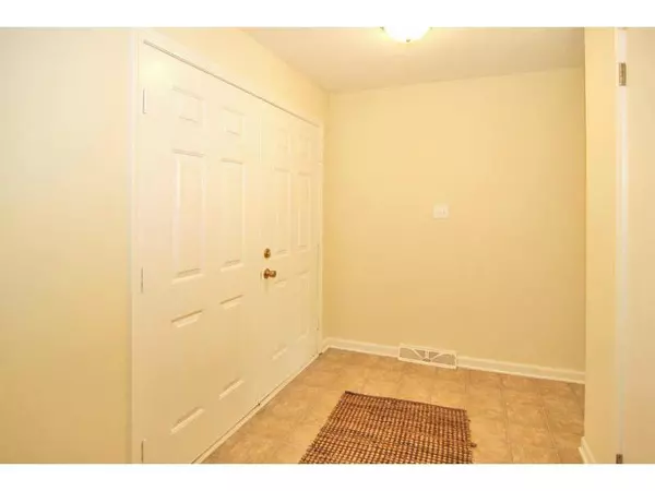 Indianapolis, IN 46280,10596 Washington BLVD