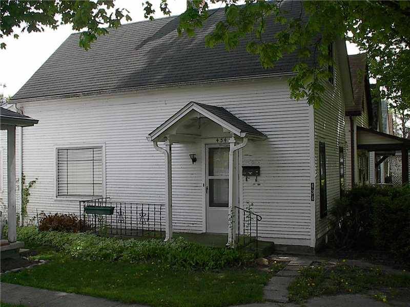 434 Cottage Avenue,  Rushville,  IN 46173