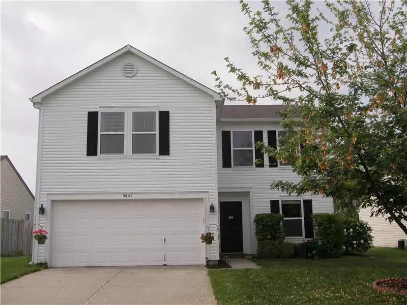 9847 ORANGE BLOSSOM TRL, Fishers, IN 46038