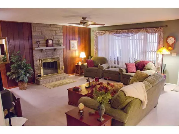 Indianapolis, IN 46219,923 N Mitchner AVE