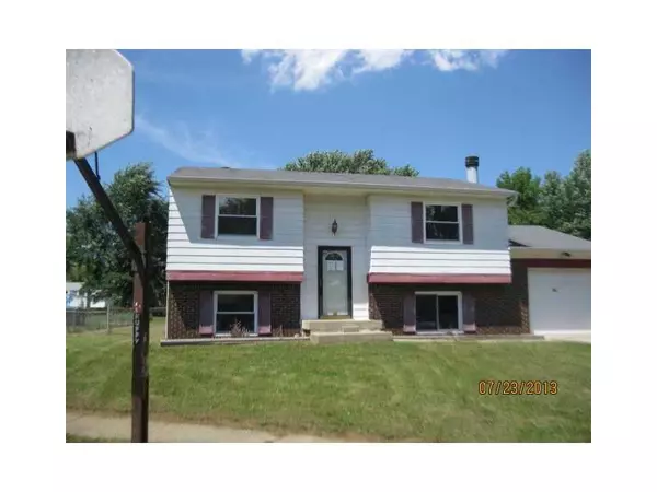 9046 Greenlee, Indianapolis, IN 46234