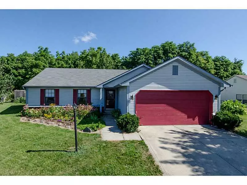 5506 PINE KNOLL BLVD, Noblesville, IN 46062