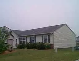 124 S Meadow Creek DR, Whiteland, IN 46184