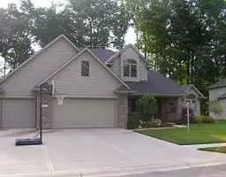 331 SYCAMORE RIDGE CT, Avon, IN 46123