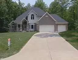 1395 FOXCROSS DR, Martinsville, IN 46151