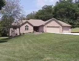 1090 PLANTATION CT, Martinsville, IN 46151