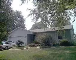 996 Stonegate RD, Greenwood, IN 46142