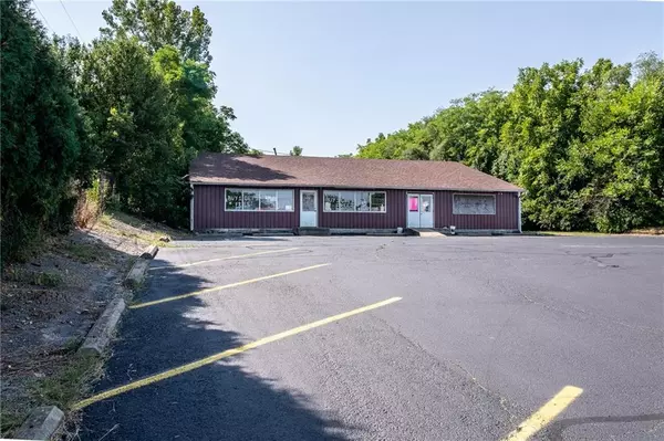 Shelbyville, IN 46176,613 E State Road 44