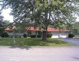 10 Brenda CT, Danville, IN 46122