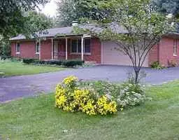 110 N TRESSLAR AVE, Bargersville, IN 46106