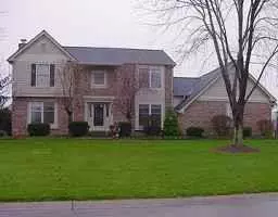 315 CAMDEN DR, Zionsville, IN 46077