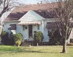 301 N 14th AVE, Beech Grove, IN 46107