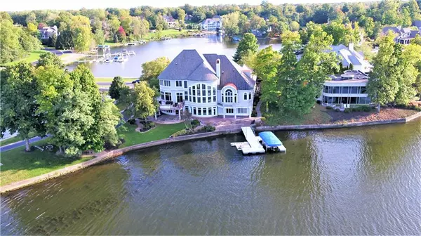 Indianapolis, IN 46236,9238 Diamond Pointe DR