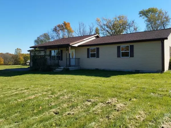 11901 E Pocahontas DR, Greencastle, IN 46135