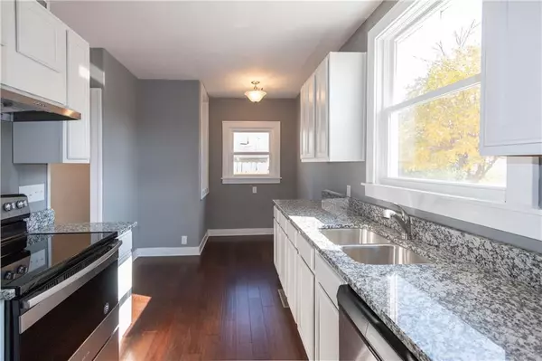 Indianapolis, IN 46219,5902 E New York ST