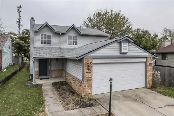 1504 Timber Village DR, Greenwood, IN 46142