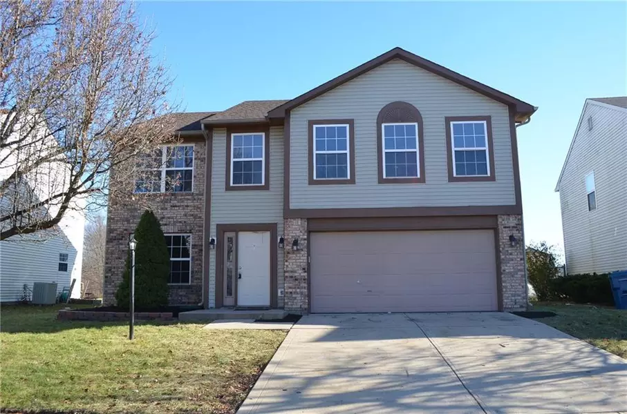 809 Treyburn Lakes WAY, Indianapolis, IN 46239