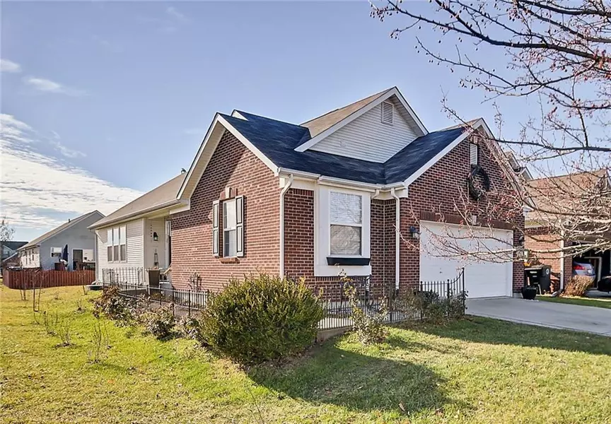 5463 Wilder WAY, Indianapolis, IN 46216