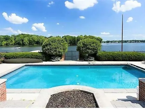 Indianapolis, IN 46236,9062 Bay Breeze CT