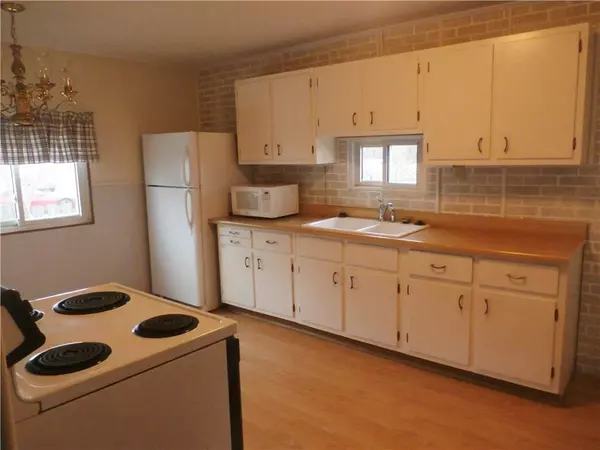 Knightstown, IN 46148,331 E Warrick ST