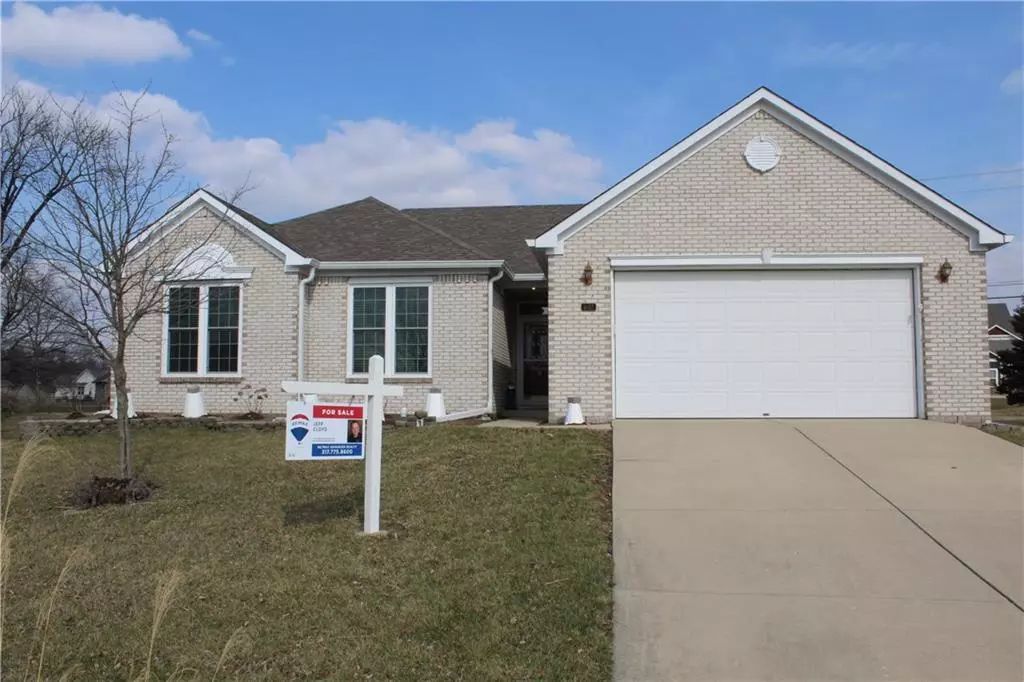 New Palestine, IN 46163,4027 S Stonebridge CT