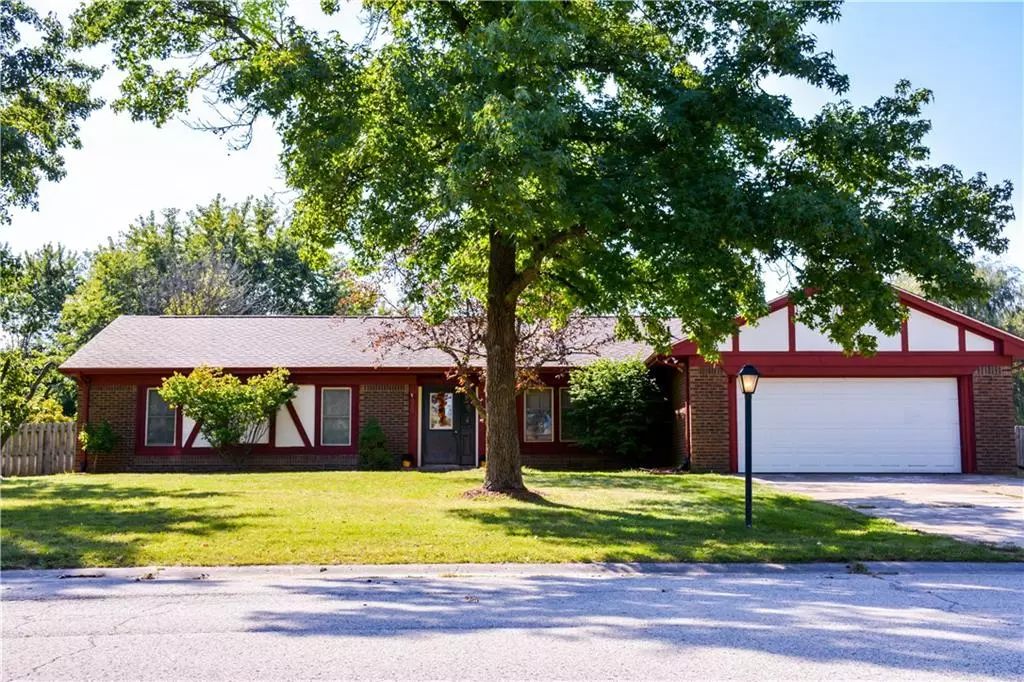 Greenwood, IN 46143,920 Monteray RD