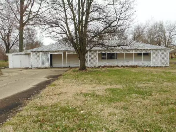 5619 Ward RD, Evansville, IN 47711