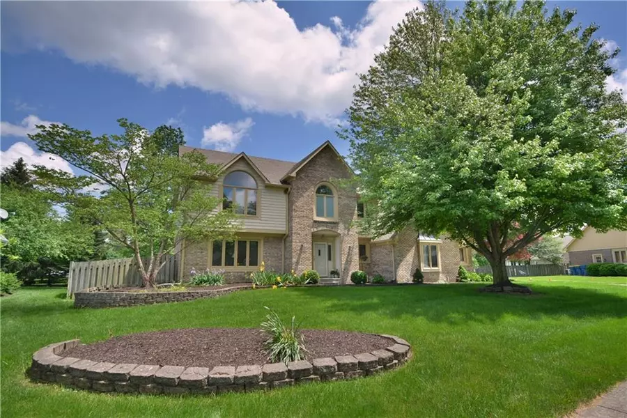 649 WOODBINE DR. E., Carmel, IN 46033