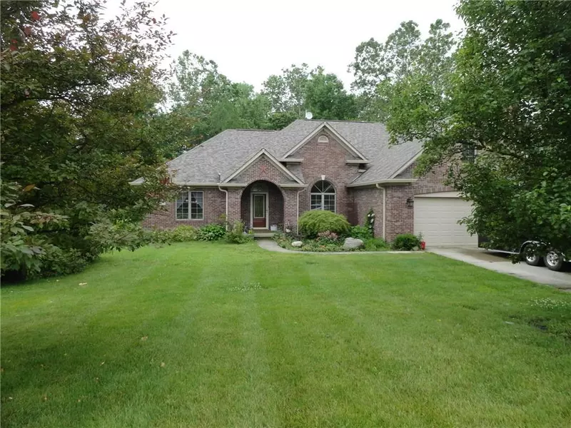 6641 E Rolling Valley Ct, Mooresville, IN 46158