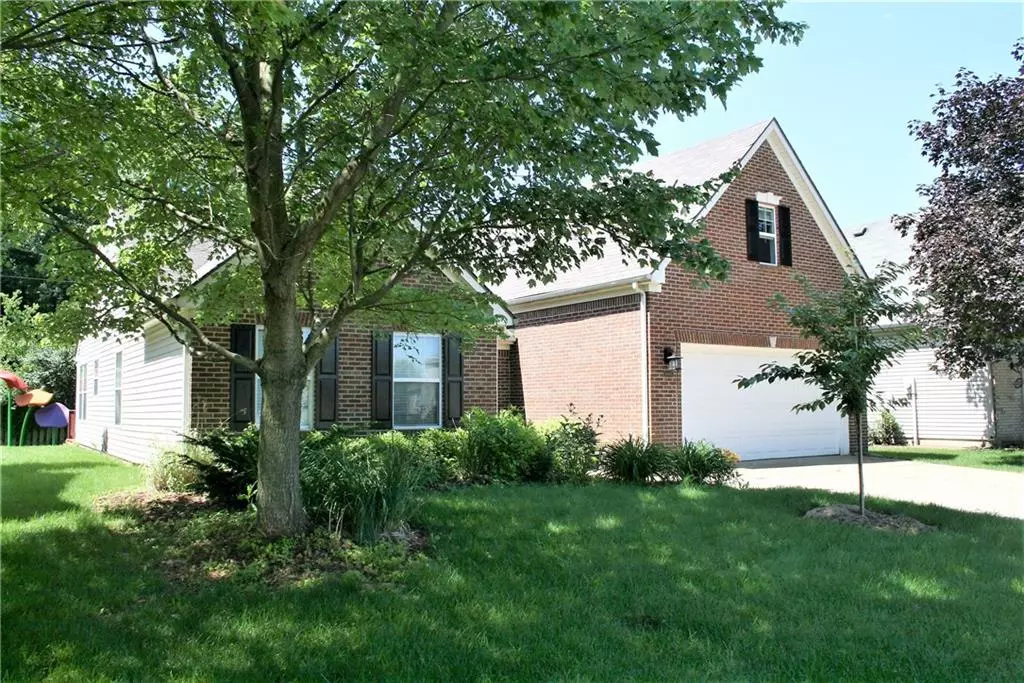 Indianapolis, IN 46237,4003 Towhees DR